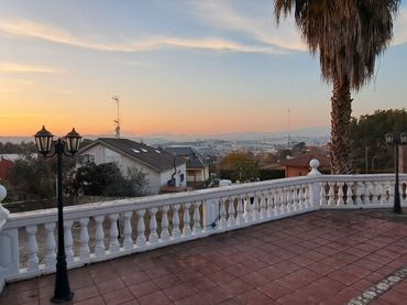 Casa amb piscina en venda a Sud