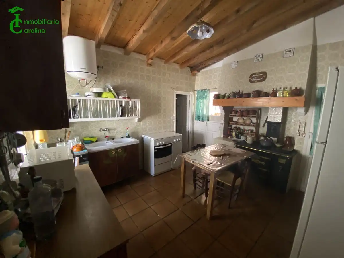 Cuina de Casa o xalet en venda en Baños de la Encina amb Piscina