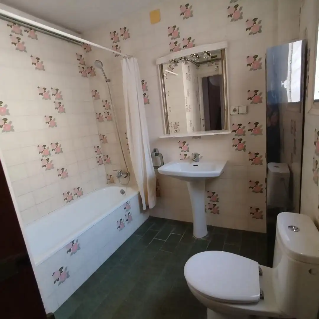 Baño de Ático de alquiler en Navàs con Calefacción y TV