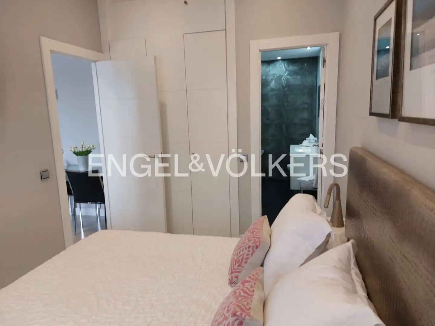 Schlafzimmer von Wohnung zur Miete in Madrid mit Klimaanlage, Heizung und Terrasse