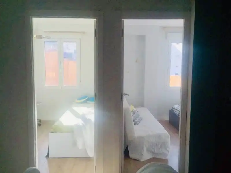 Habitación de Piso de alquiler en Valencia con Aire acondicionado, Calefacción y Parquet