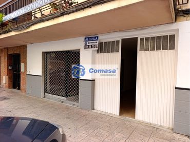 Locale commerciale in affitto a Martos