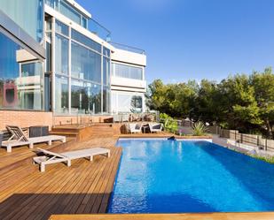 Swimming pool of House or chalet for sale in Castelldefels  with Air Conditioner, Heating and Private garden