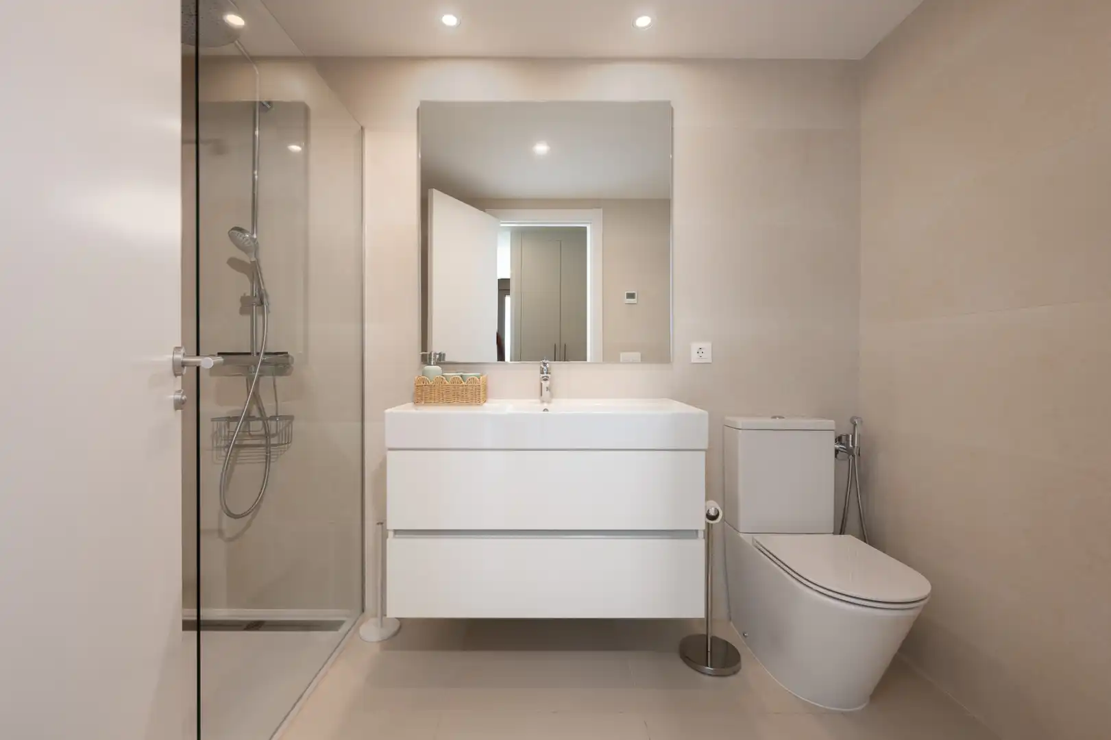 Baño de Ático en venta en Estepona con Aire acondicionado, Terraza y Piscina