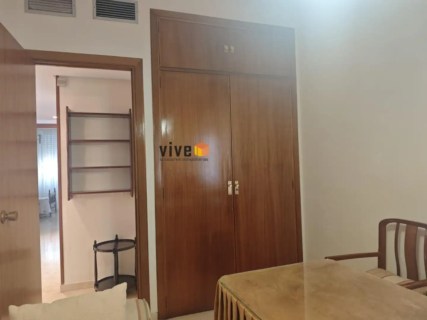 Habitación de Piso de alquiler en Sevilla con Aire acondicionado, Terraza y Trastero