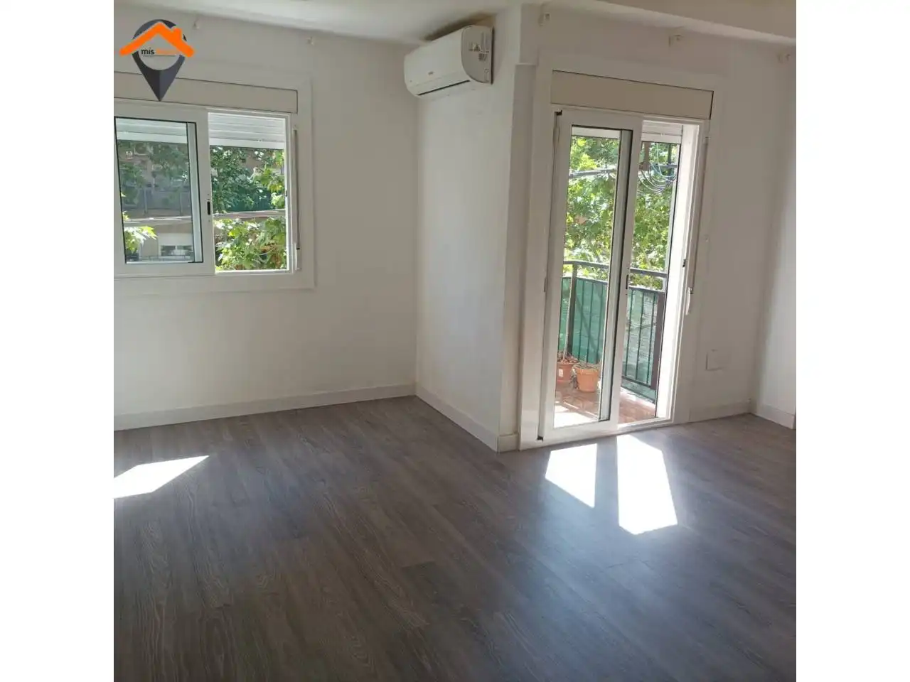 Balcony of Flat for sale in Sabadell  with Air Conditioner and Parquet flooring