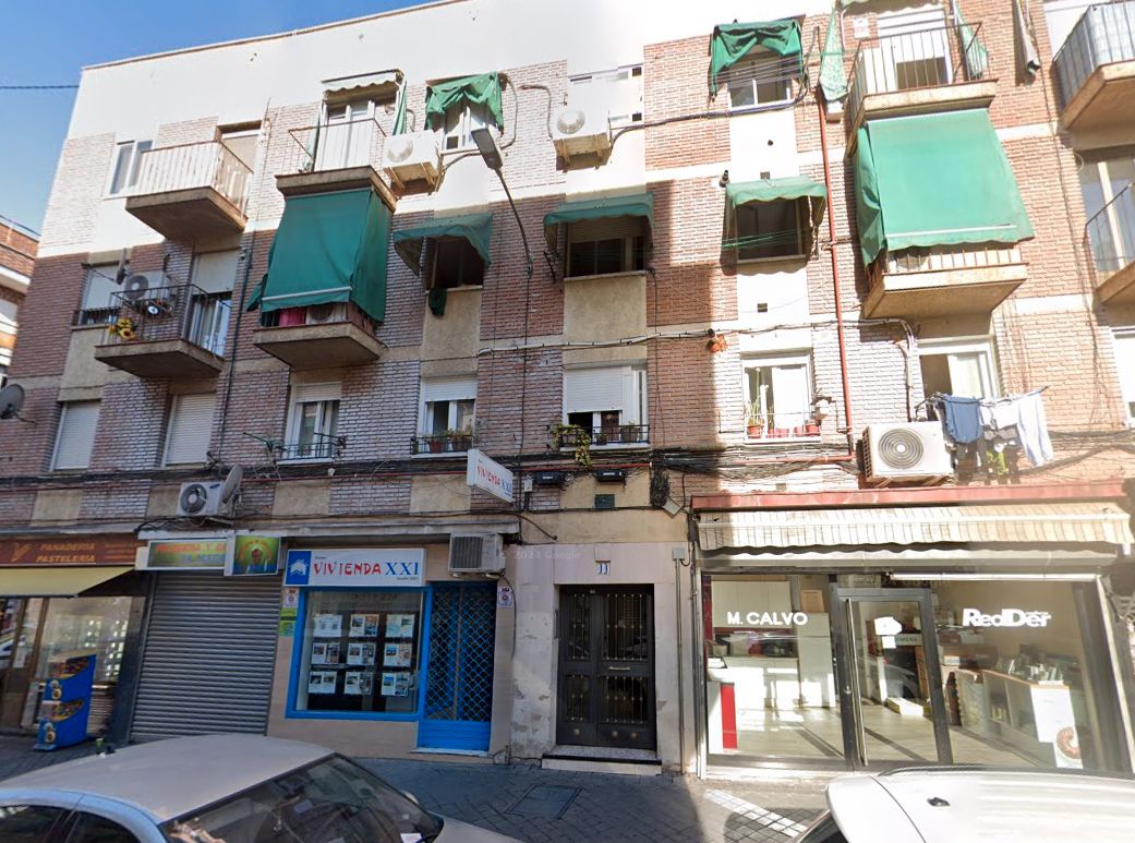 Vista exterior de Piso en venta en  Madrid Capital