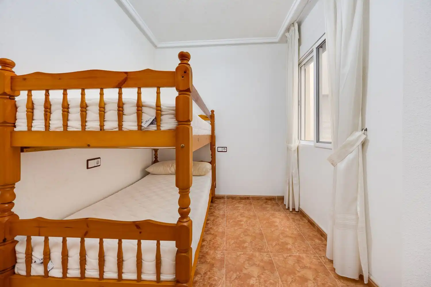 Piso con terraza en venta en Avenida Diego Ramírez Pastor 192, imagen 26
