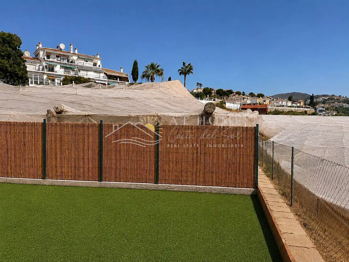 Jardí de Casa o xalet en venda en Torrox amb Terrassa i Forn