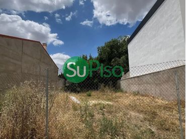Terreny residencial en venda a Avenida Castilla - La Mancha 27