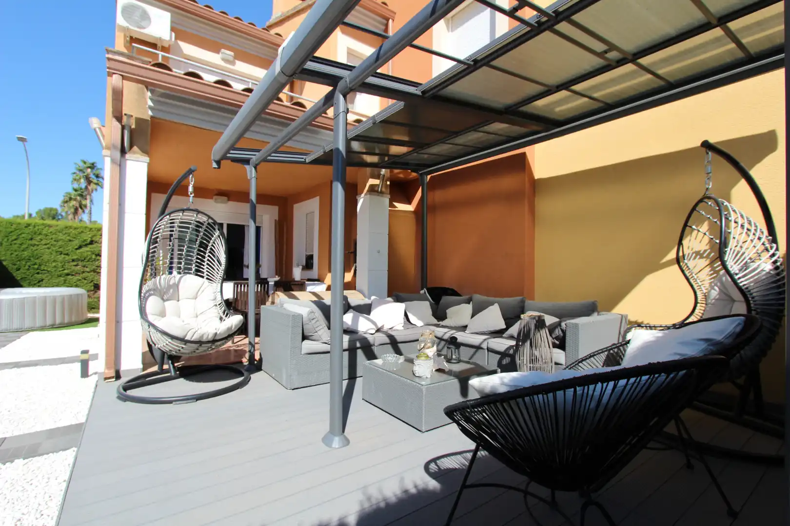 Terraza de Casa adosada en venta en Mont-roig del Camp con Aire acondicionado, Jardín privado y Amueblado