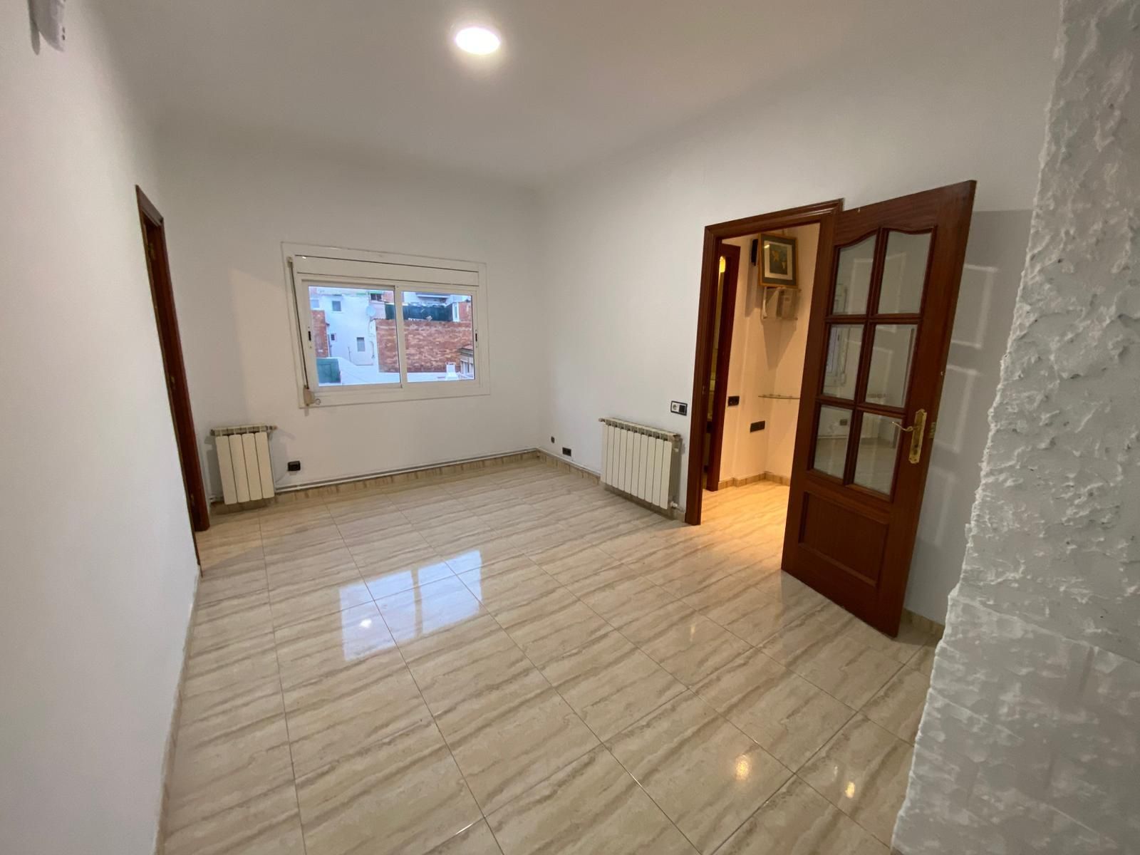 Dormitori de Pis de lloguer en Sabadell amb Calefacció