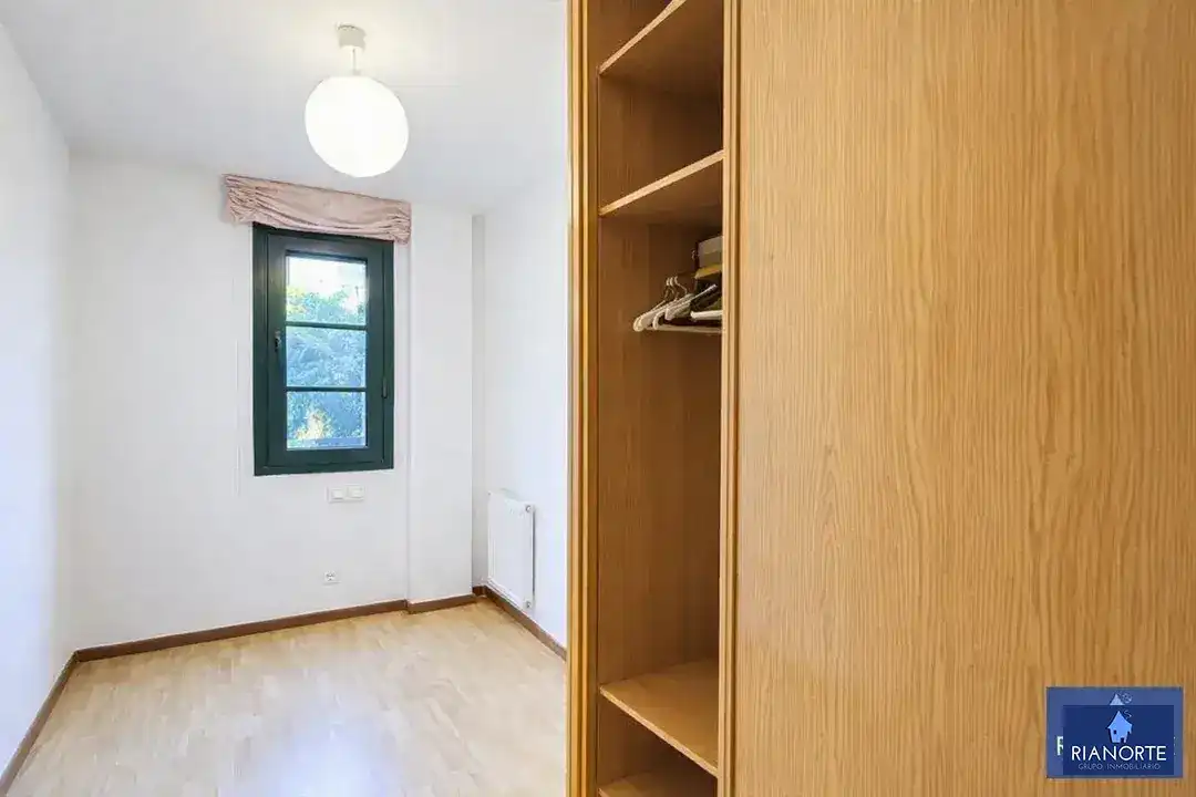 Piso con piscina en venta en Calle Castillo de Gauzón, imagen 23