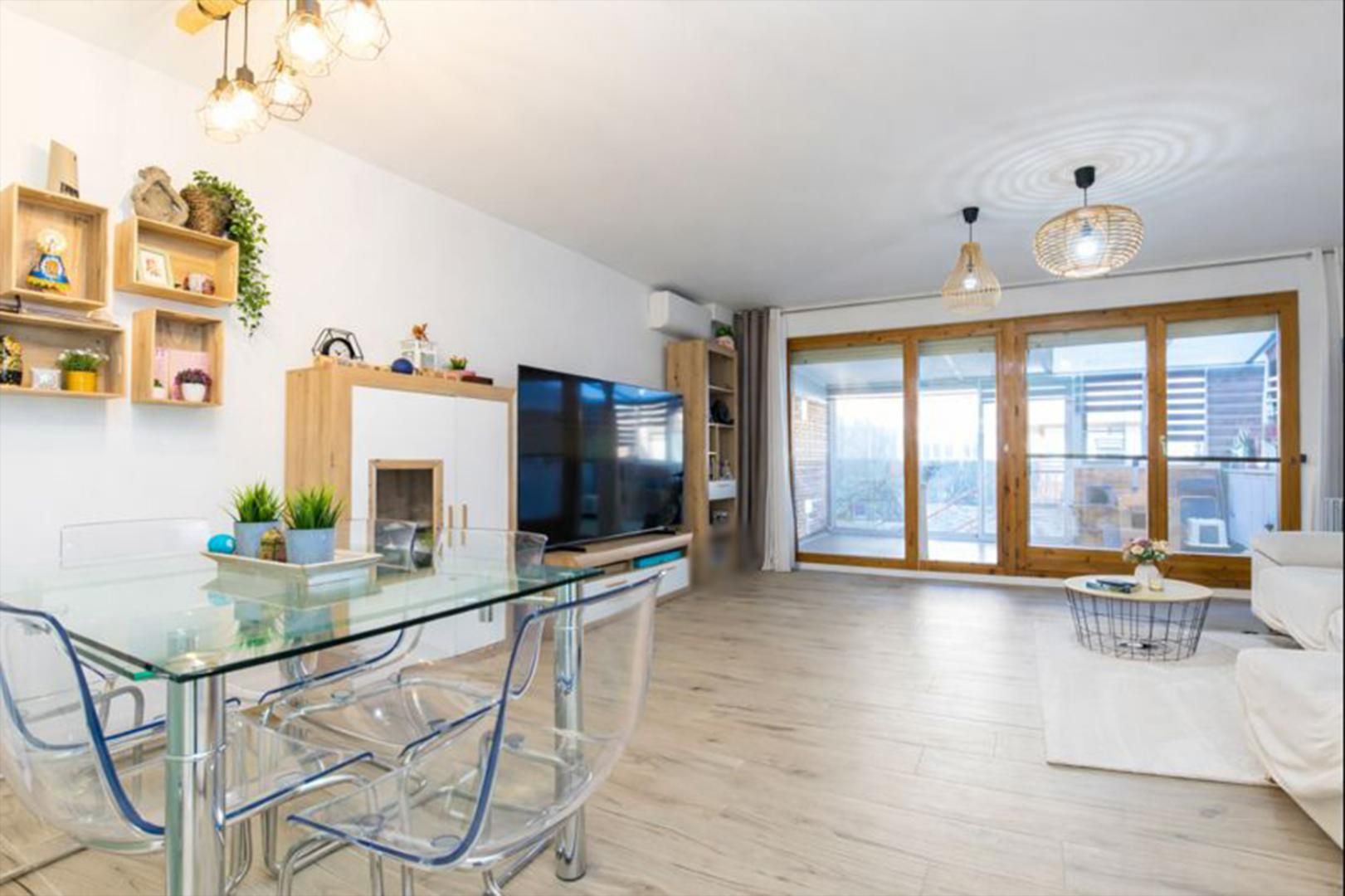 Sala d'estar de Casa adosada en venda en  Zaragoza Capital amb Terrassa i Traster