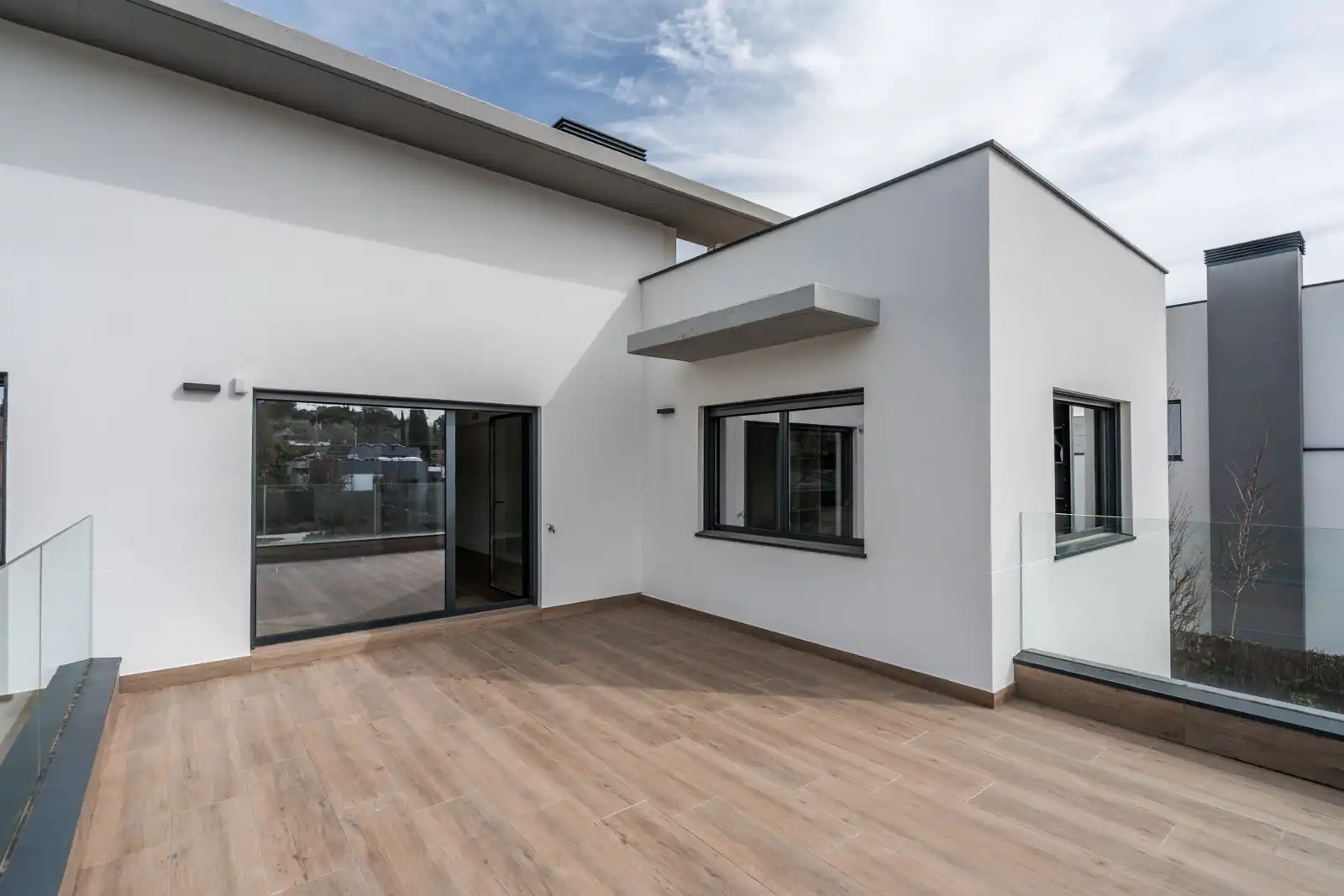 Exterior view of Houses for sale in Villanueva de la Cañada  with Air Conditioner, Heating and Private garden