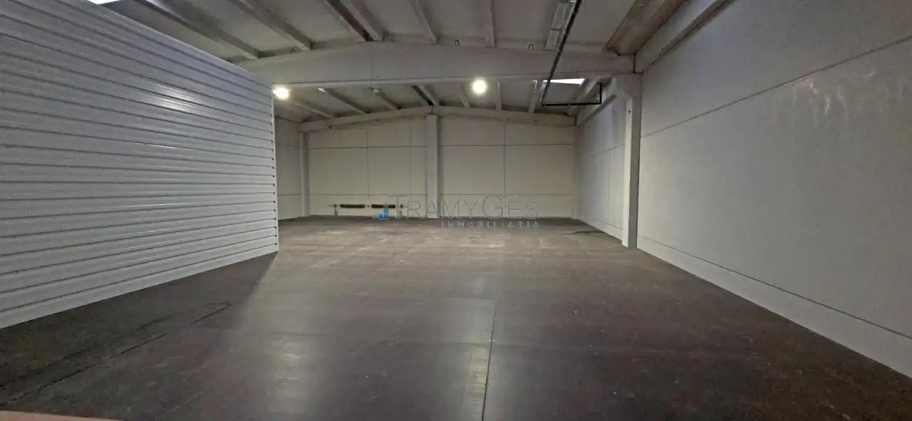 Nave industrial de alquiler en Mos