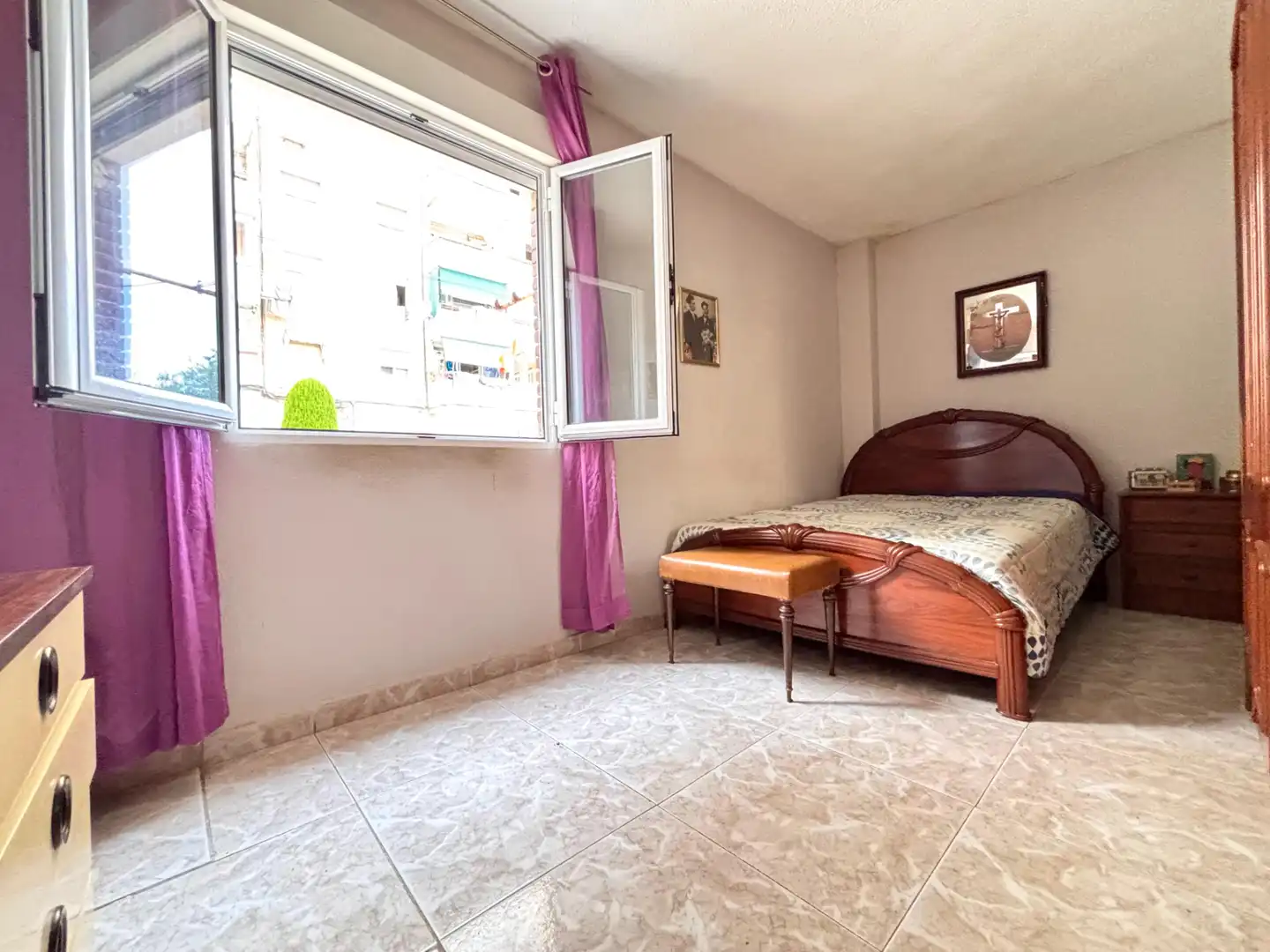 Habitación de Piso en venta en Alicante / Alacant con Aire acondicionado, Amueblado y Lavadora