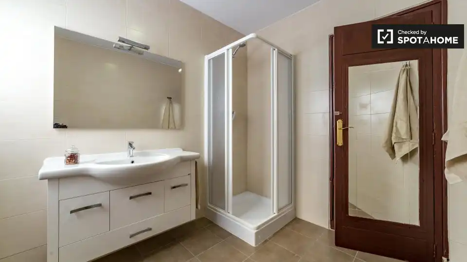 Room in Camí Fondo
