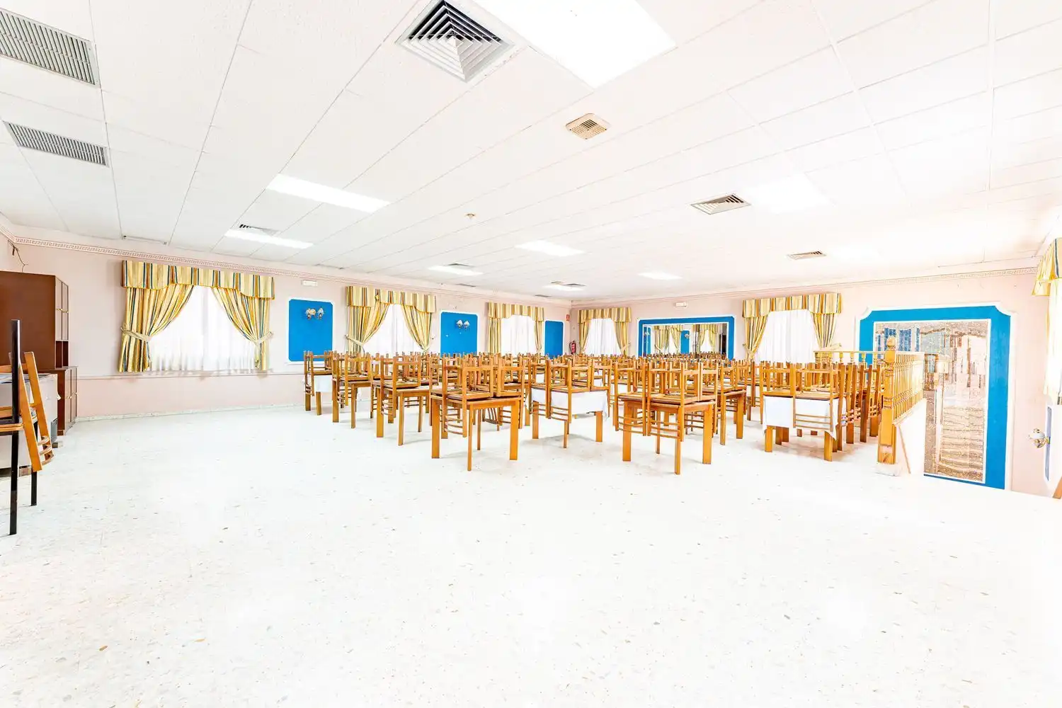 Esszimmer von Gebäude zum Verkauf in Fuenlabrada