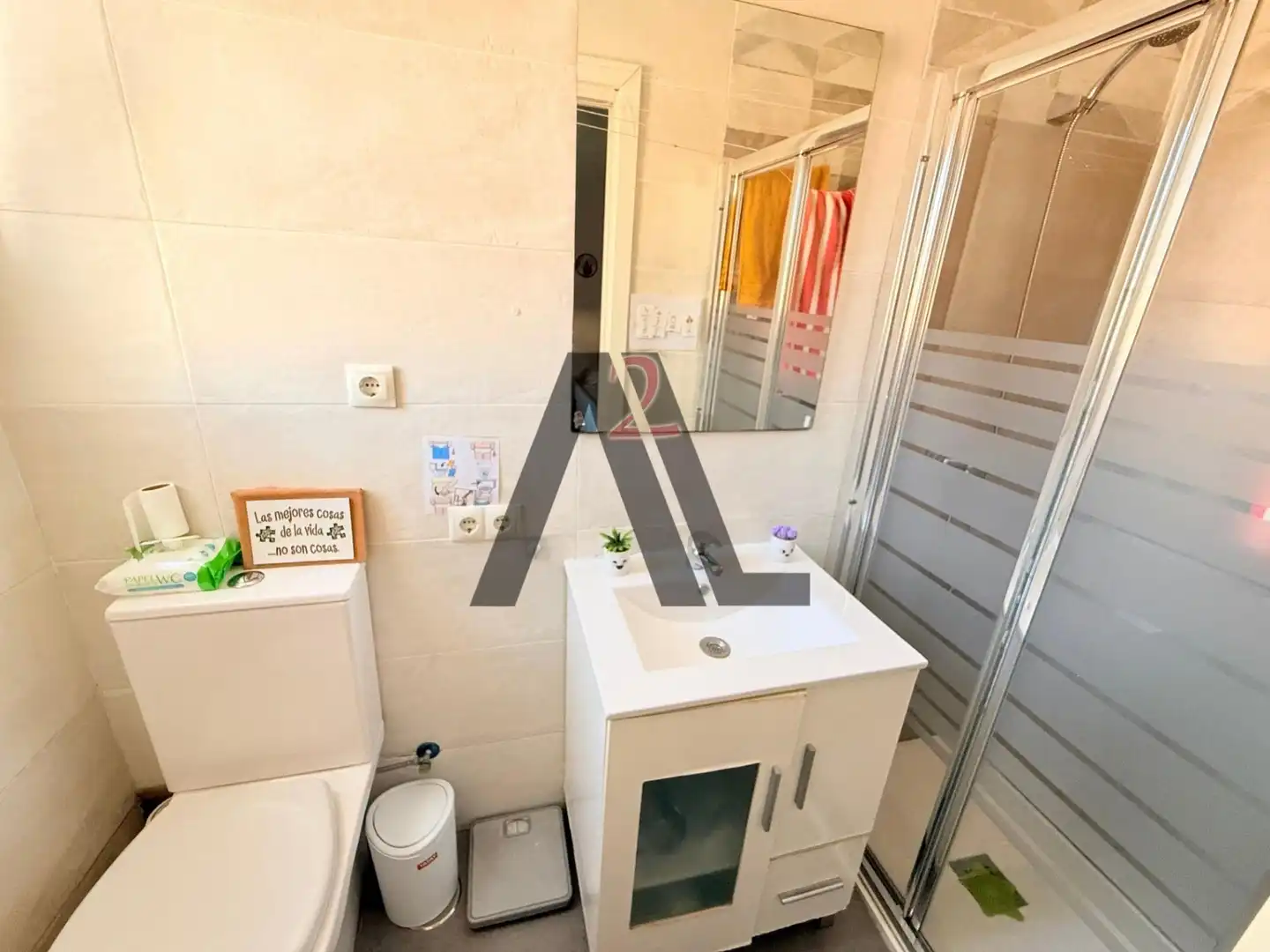 Bany de Apartament en venda en Madrid