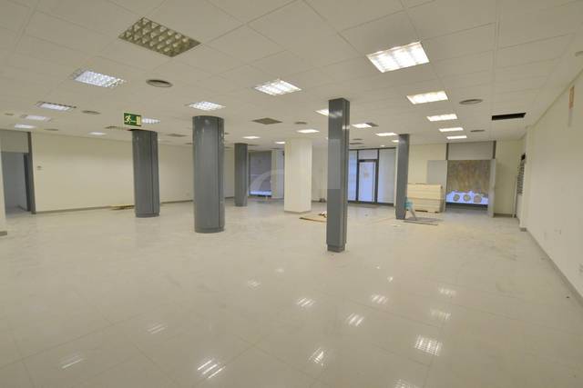 Oficina en Alquiler en Torrefiel