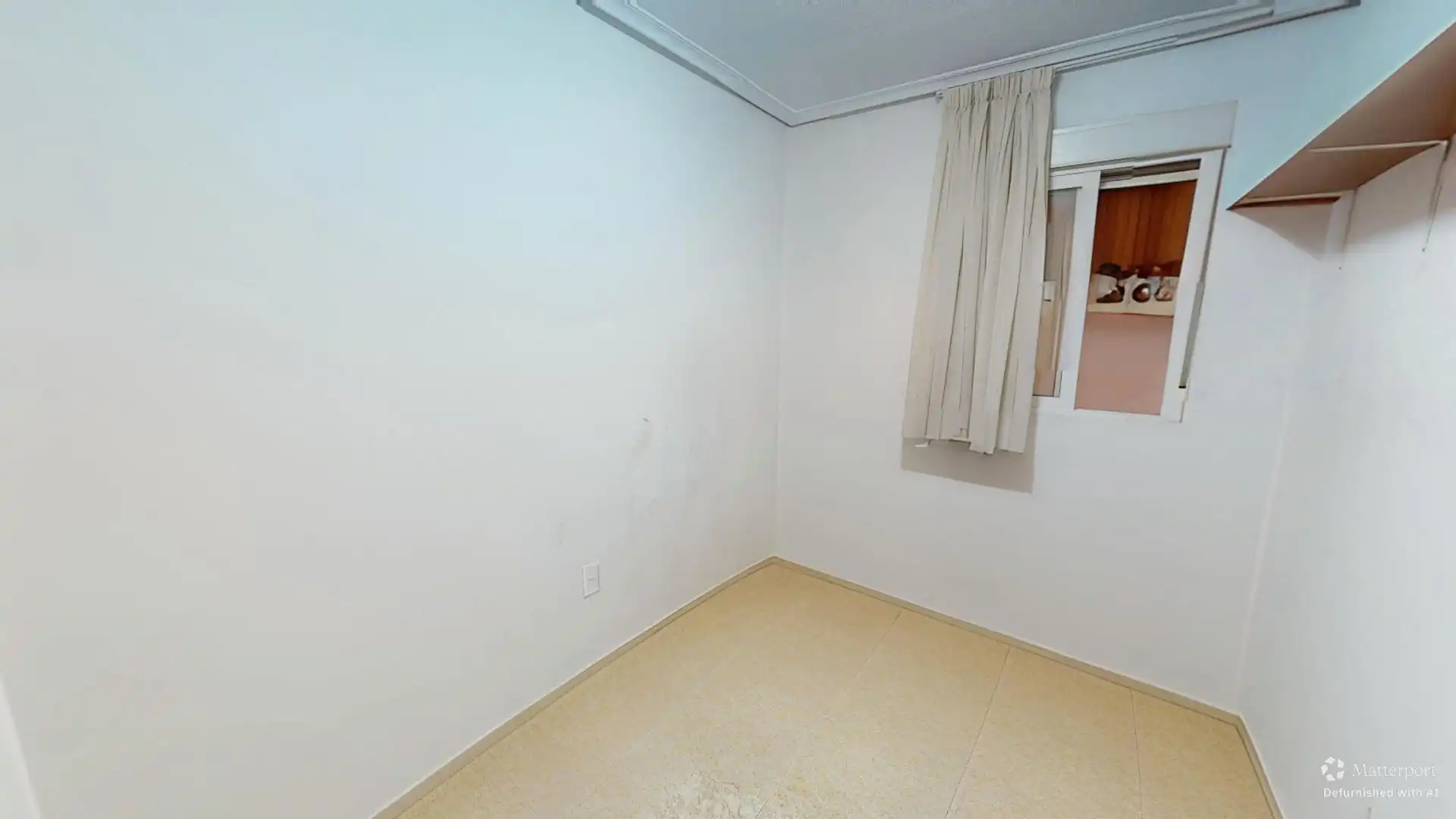 Dormitori de Planta baixa en venda en Elche / Elx amb Aire condicionat, Terrassa i Moblat