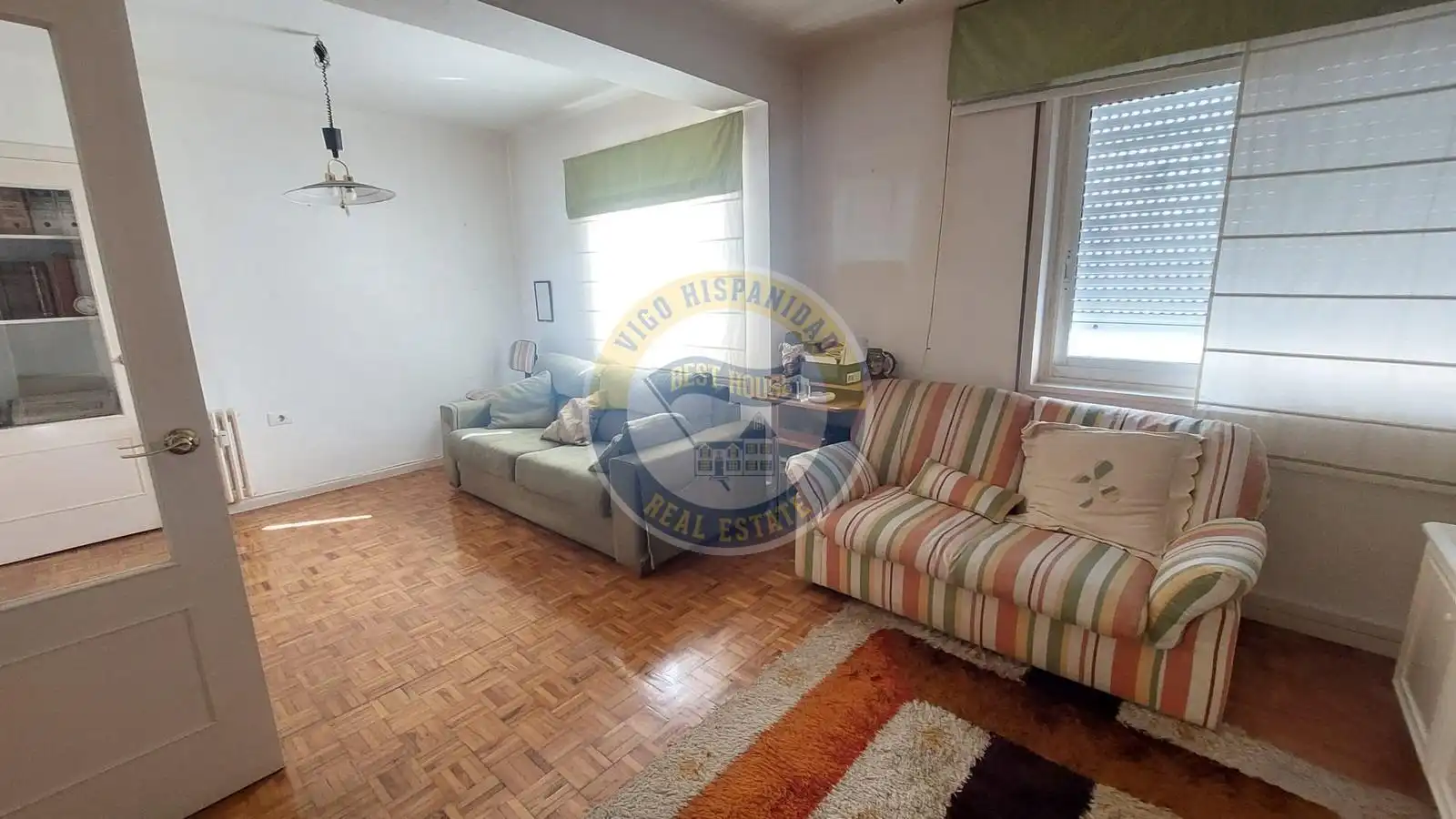 Living room of Flat for sale in Vigo   with Heating, Terrace and Storage room