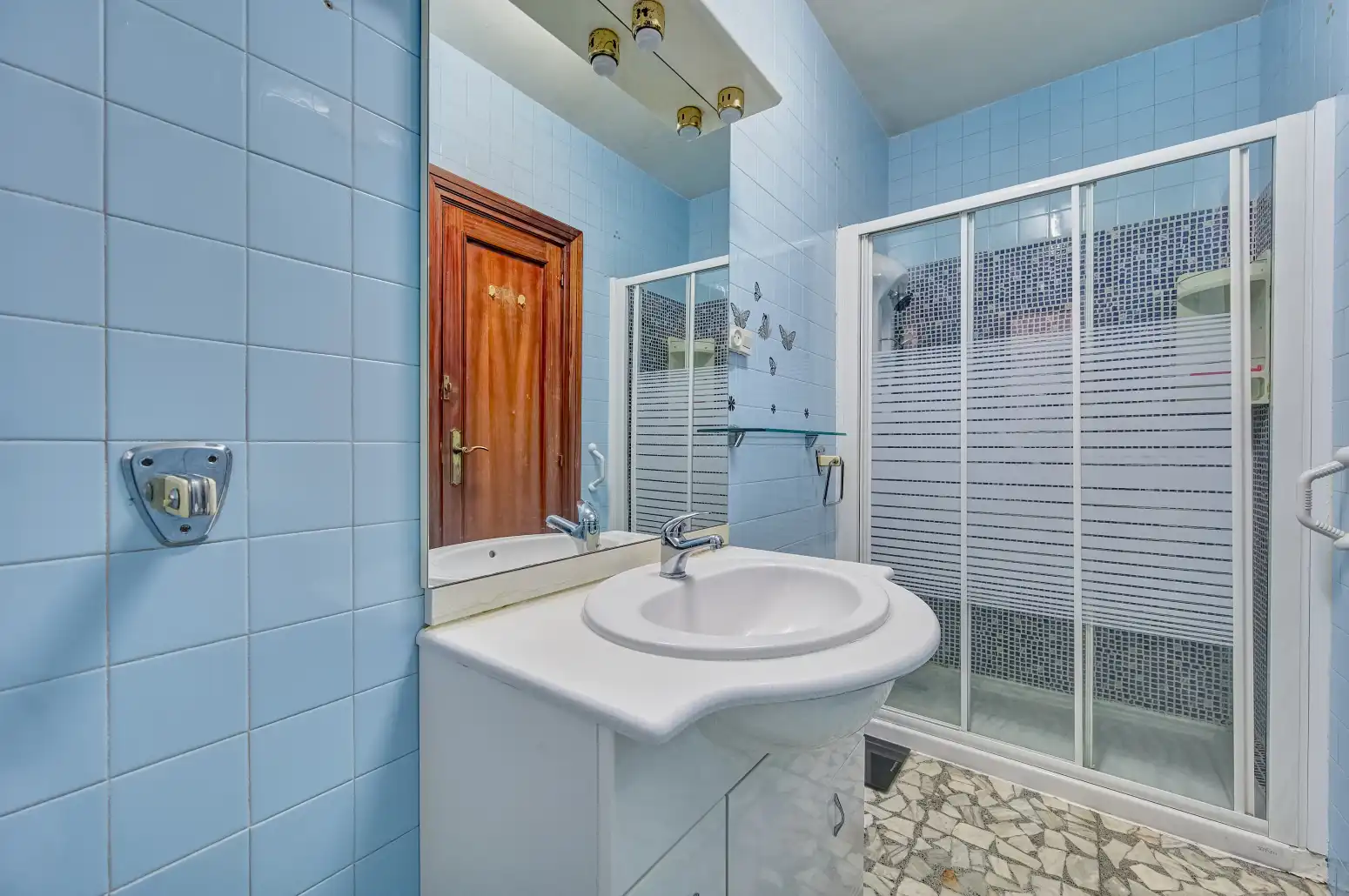 Baño de Piso en venta en  Pamplona / Iruña con Calefacción, Terraza y Balcón