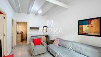 Living room of Flat for sale in  Barcelona Capital  with Air Conditioner, Parquet flooring and Balcony