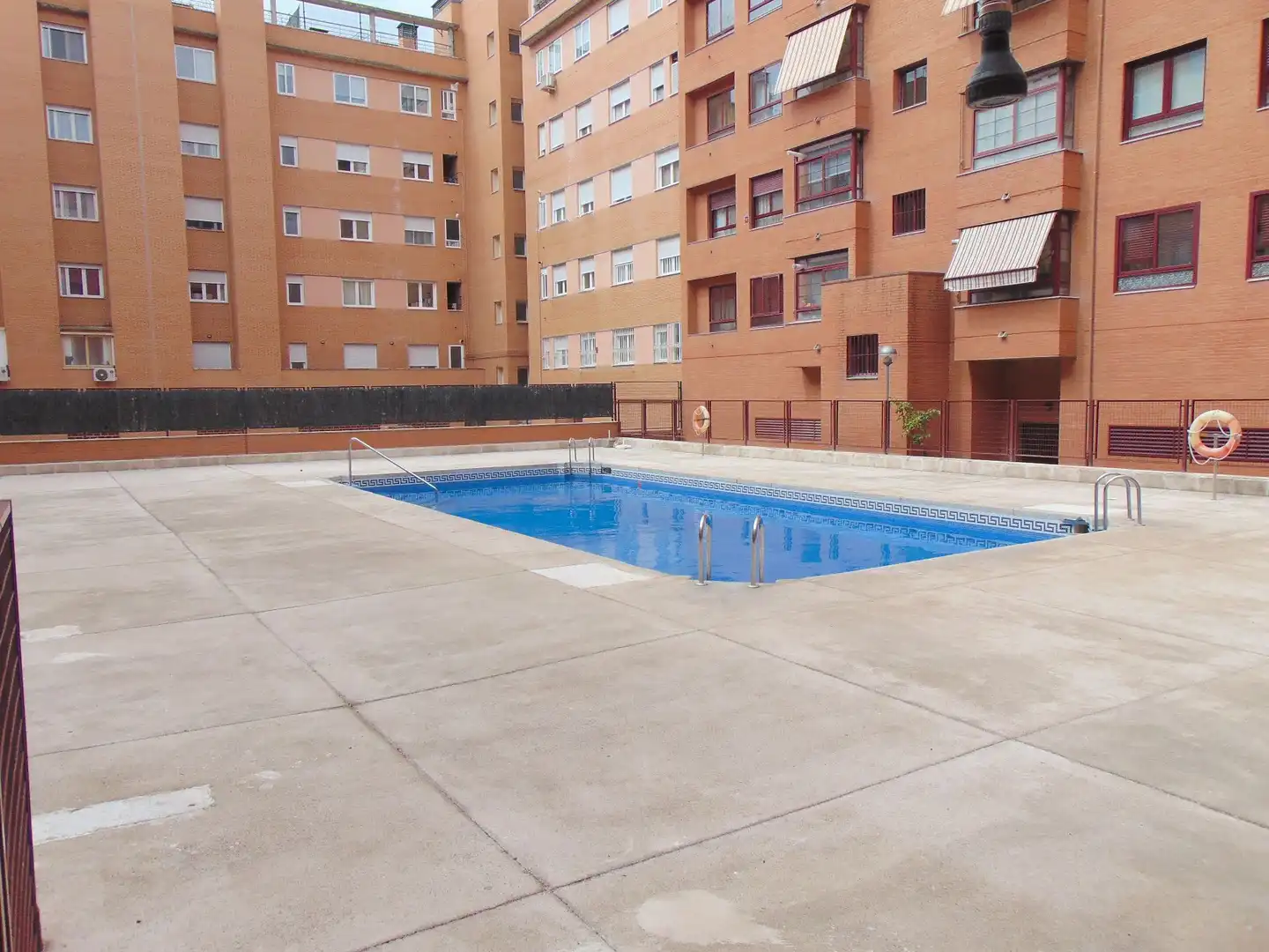 Piscina de Àtic en venda en Parla amb Aire condicionat, Calefacció i Terrassa