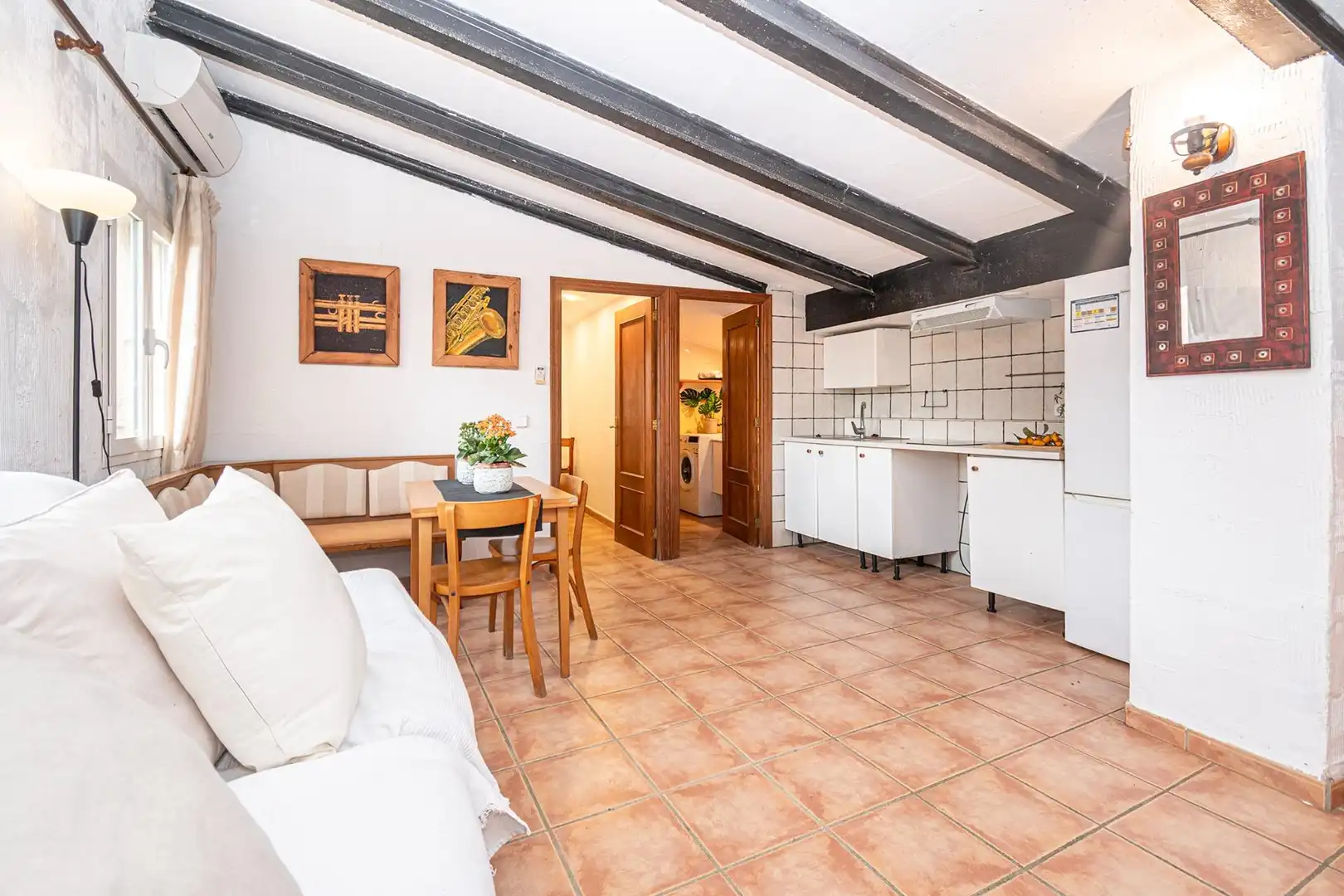 Casa rústica con terraza en venta en Llubí, imagen 2