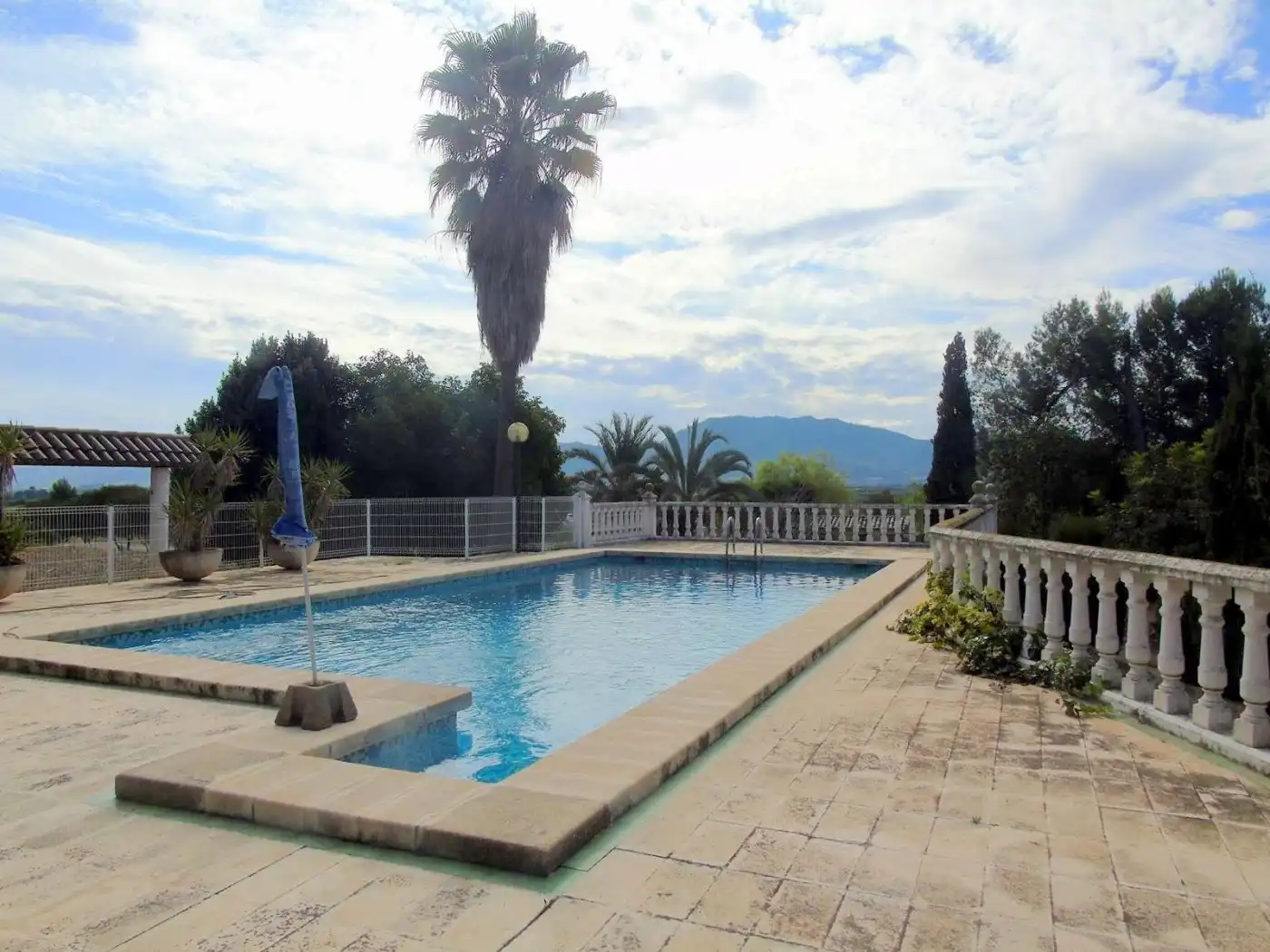 Swimming pool of Houses for sale in La Llosa de Ranes  with Air Conditioner, Heating and Private garden