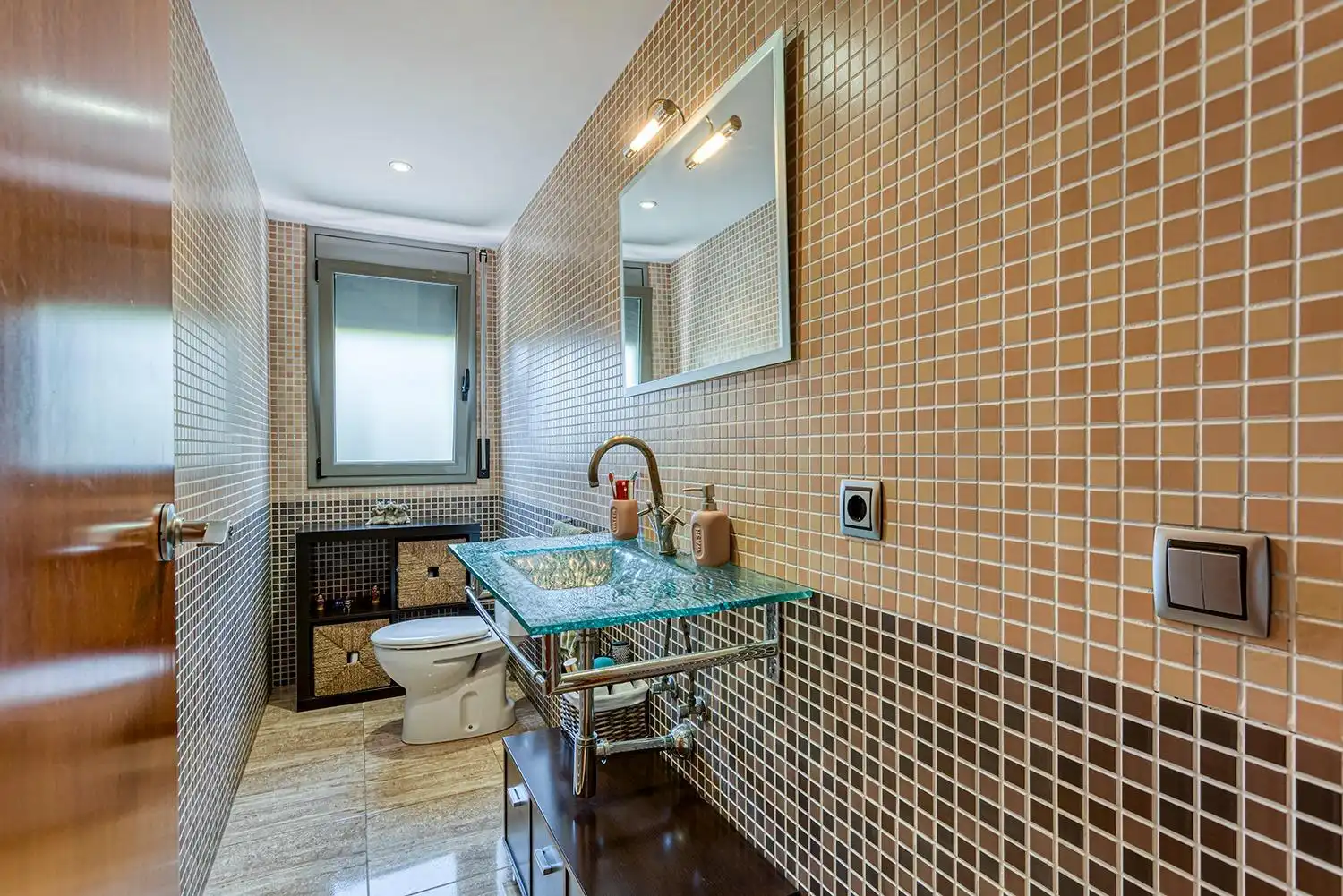 Bathroom of Detached homes for sale in La Torre de Claramunt  with Air Conditioner, Heating and Private garden