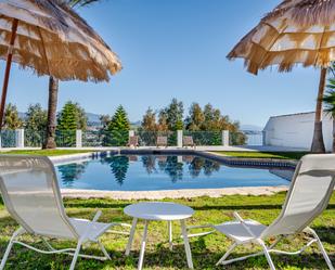 Jardí de Casa o xalet en venda en Estepona amb Aire condicionat, Terrassa i Piscina