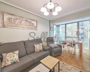 Living room of Flat to rent in Gijón   with Heating, Parquet flooring and Furnished