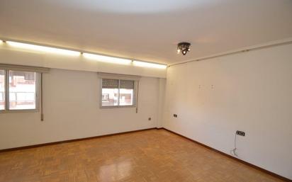 Flat for sale in  Zaragoza Capital  with Air Conditioner