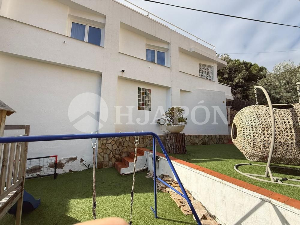 Jardí de Casa o xalet en venda en Alella amb Aire condicionat, Jardí privat i Terrassa