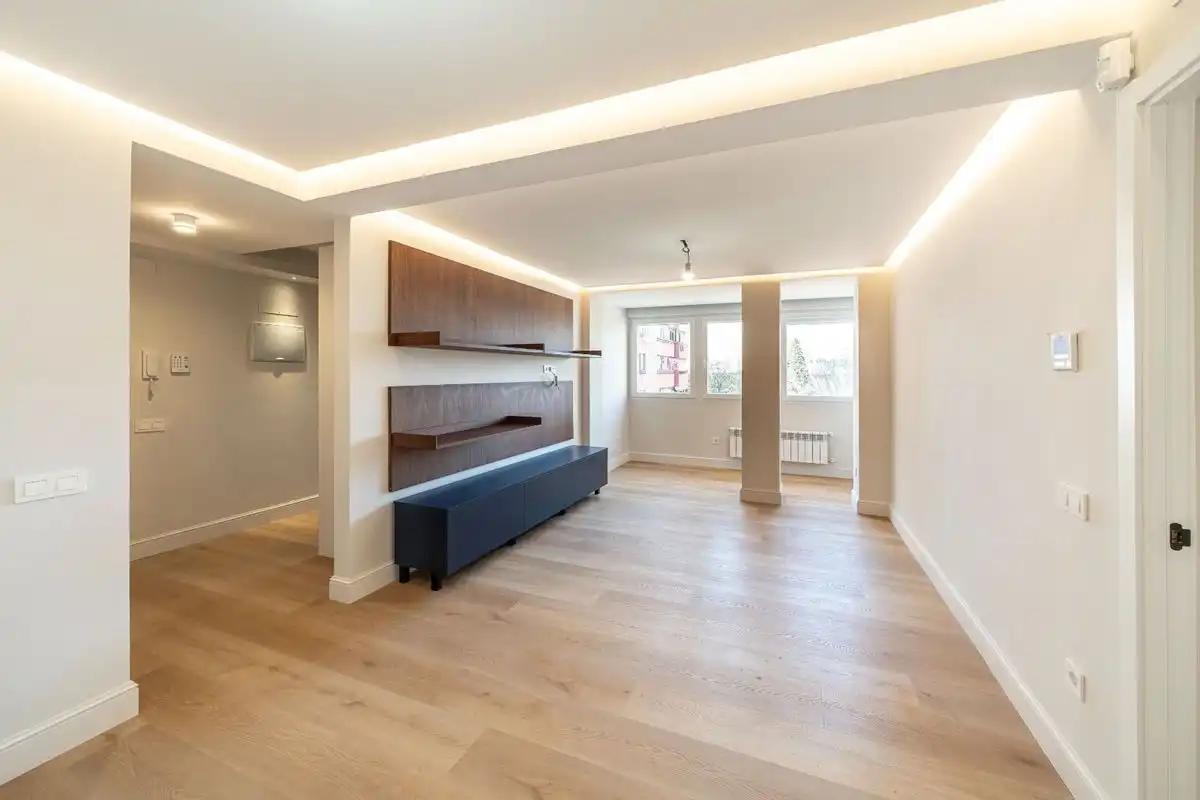 Flat with pool for sale in Avenida de Ramón y Cajal, imagen 3