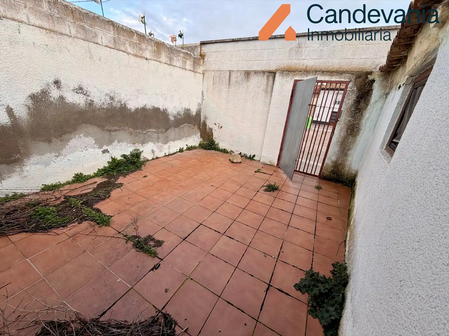 Vista exterior de Casa o chalet en venta en Gurrea de Gállego