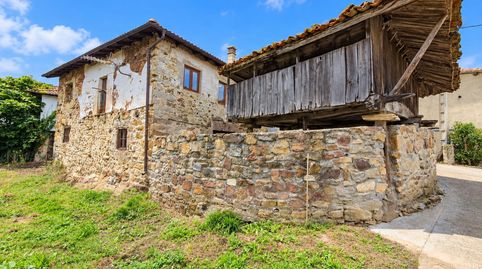 Casa en venta en Belmonte De Miranda, 4 dormitorios., imatge 2