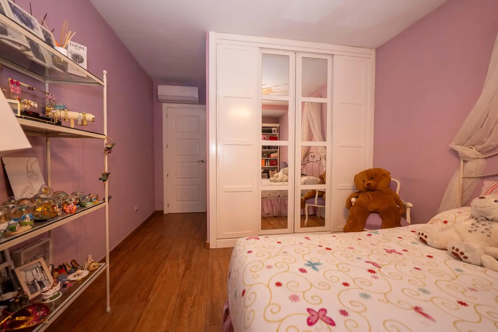 Habitación de Casa adosada en venta en Leganés con Aire acondicionado, Calefacción y Jardín privado