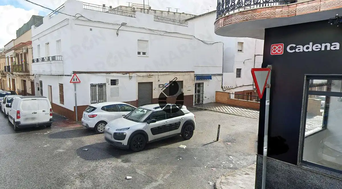 Gewerbefläche zum Verkauf in Coria del Río