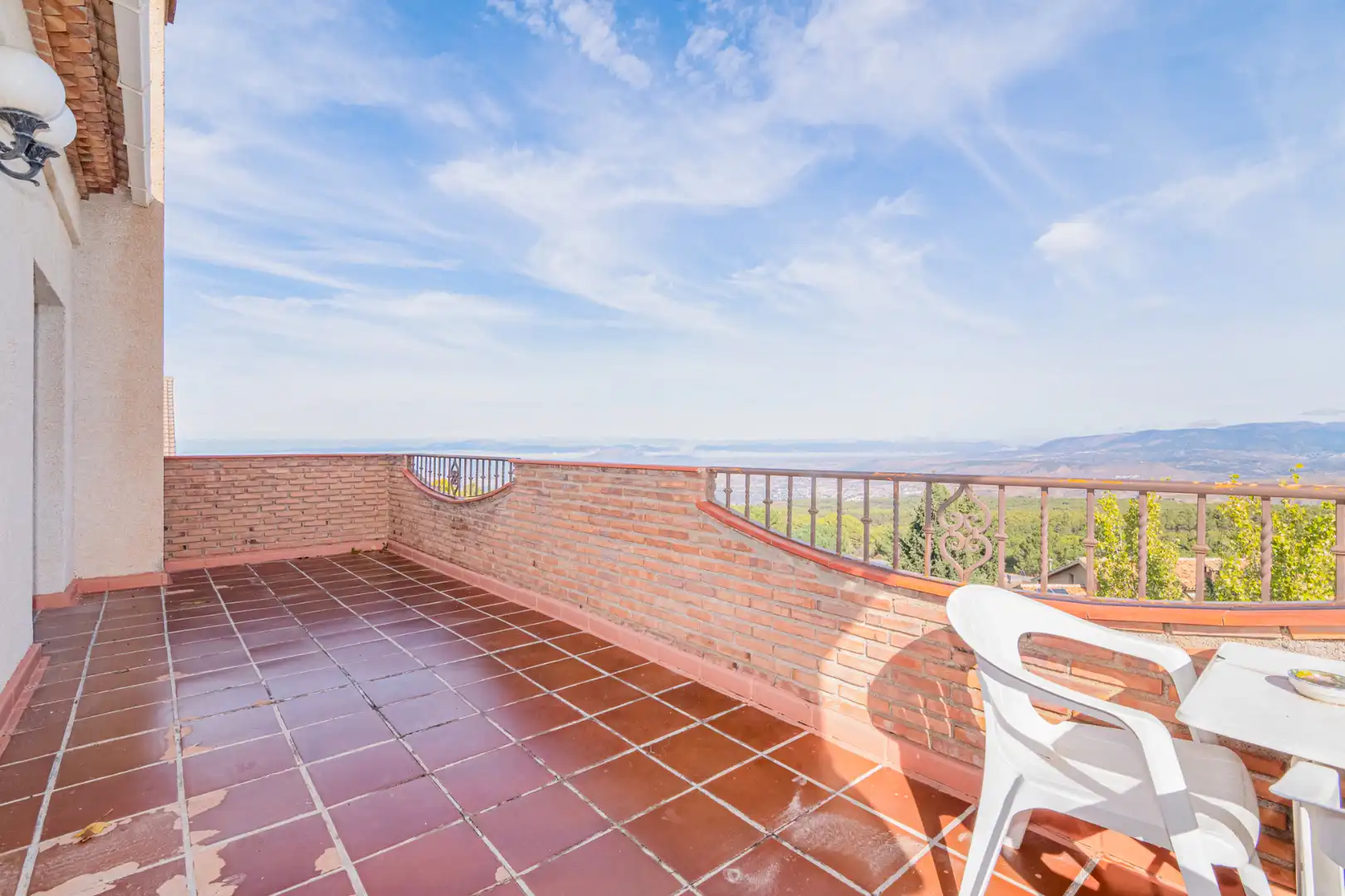 Terraza de Casa o chalet en venta en La Zubia con Aire acondicionado, Calefacción y Jardín privado