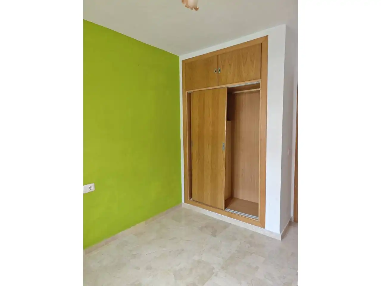 Habitación de Piso en venta en Vélez-Málaga