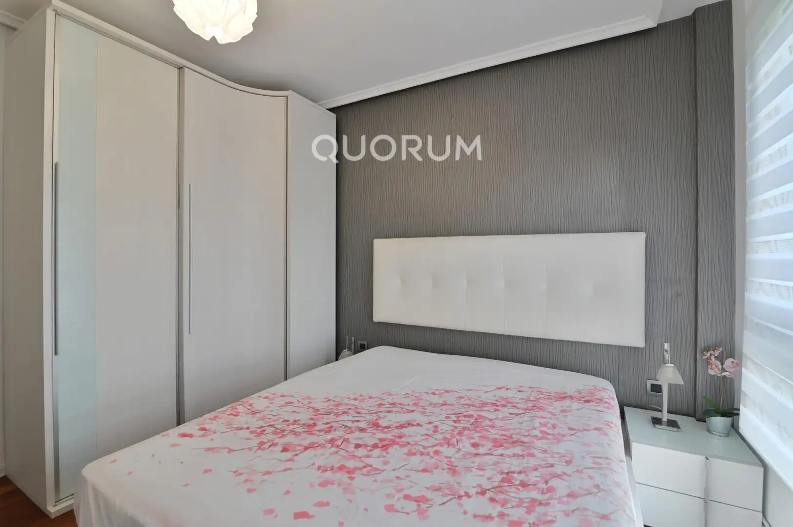 Habitación de Piso en venta en Bilbao  con Calefacción y Amueblado