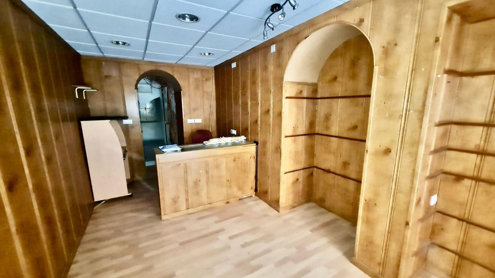 Premises for sale in  Cádiz Capital