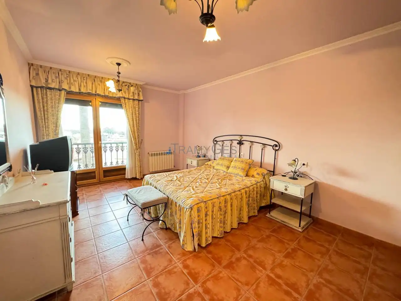 Habitación de Casa o chalet en venta en Vilagarcía de Arousa con Calefacción, Jardín privado y Terraza