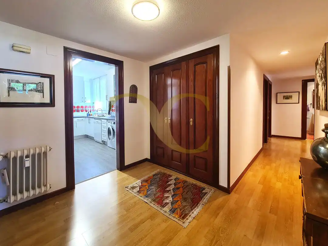 Flat for sale in Oviedo   with Heating