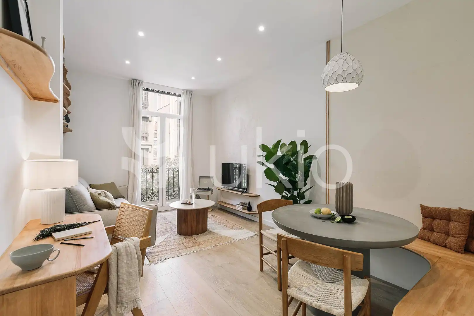 Apartamento con terraza en alquiler en Carrer de Mallorca