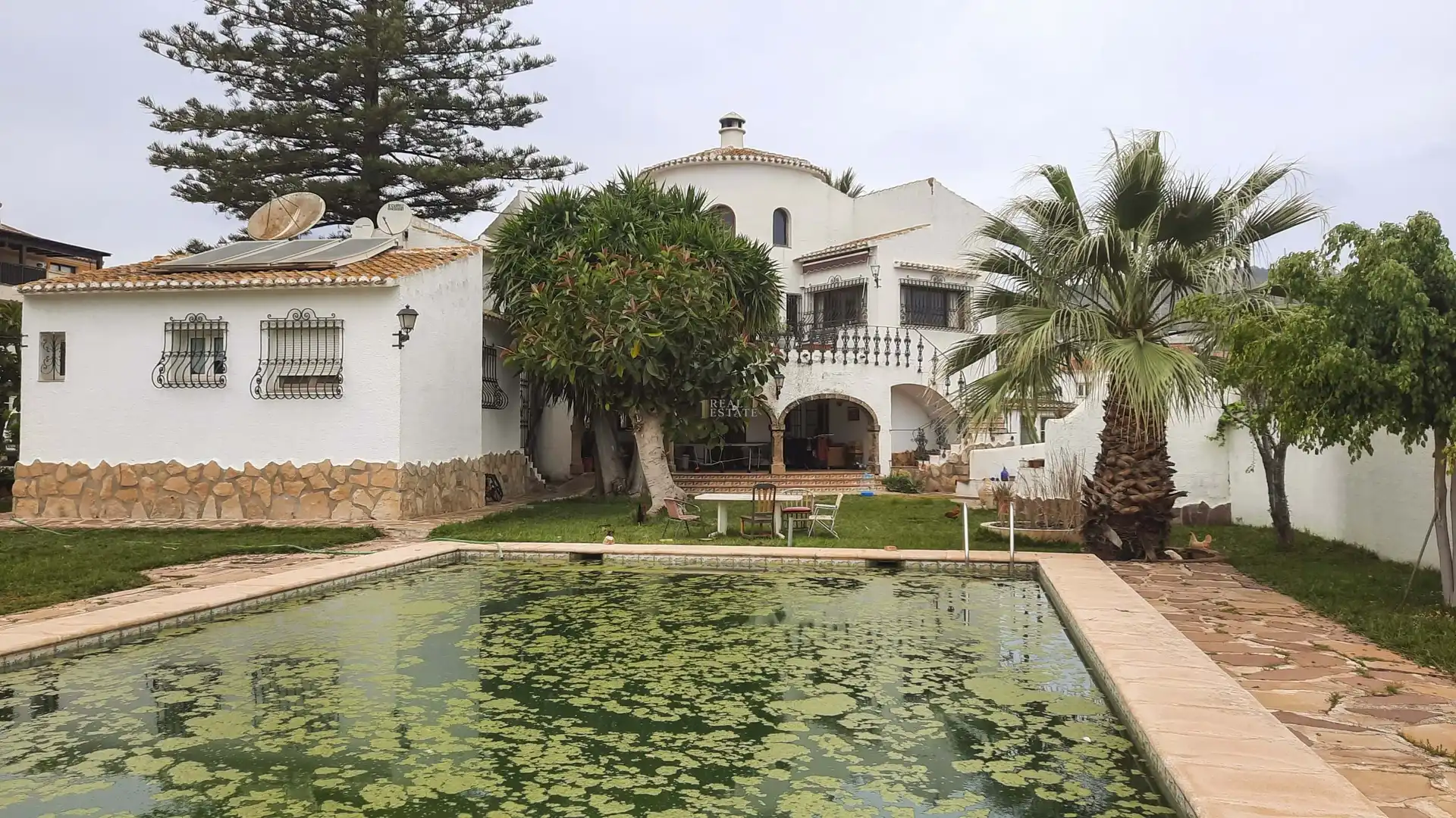 Exterior view of Houses for sale in Jávea / Xàbia  with Air Conditioner, Storage room and Swimming Pool